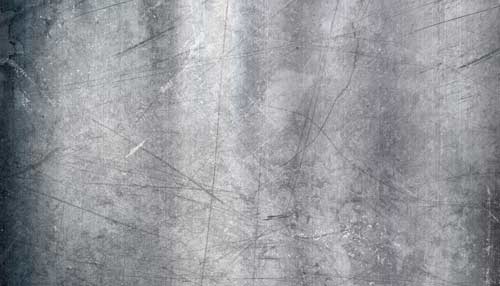 Hochwertige, anschraubbare Metallplatte als Rückwand von Automatenständern.